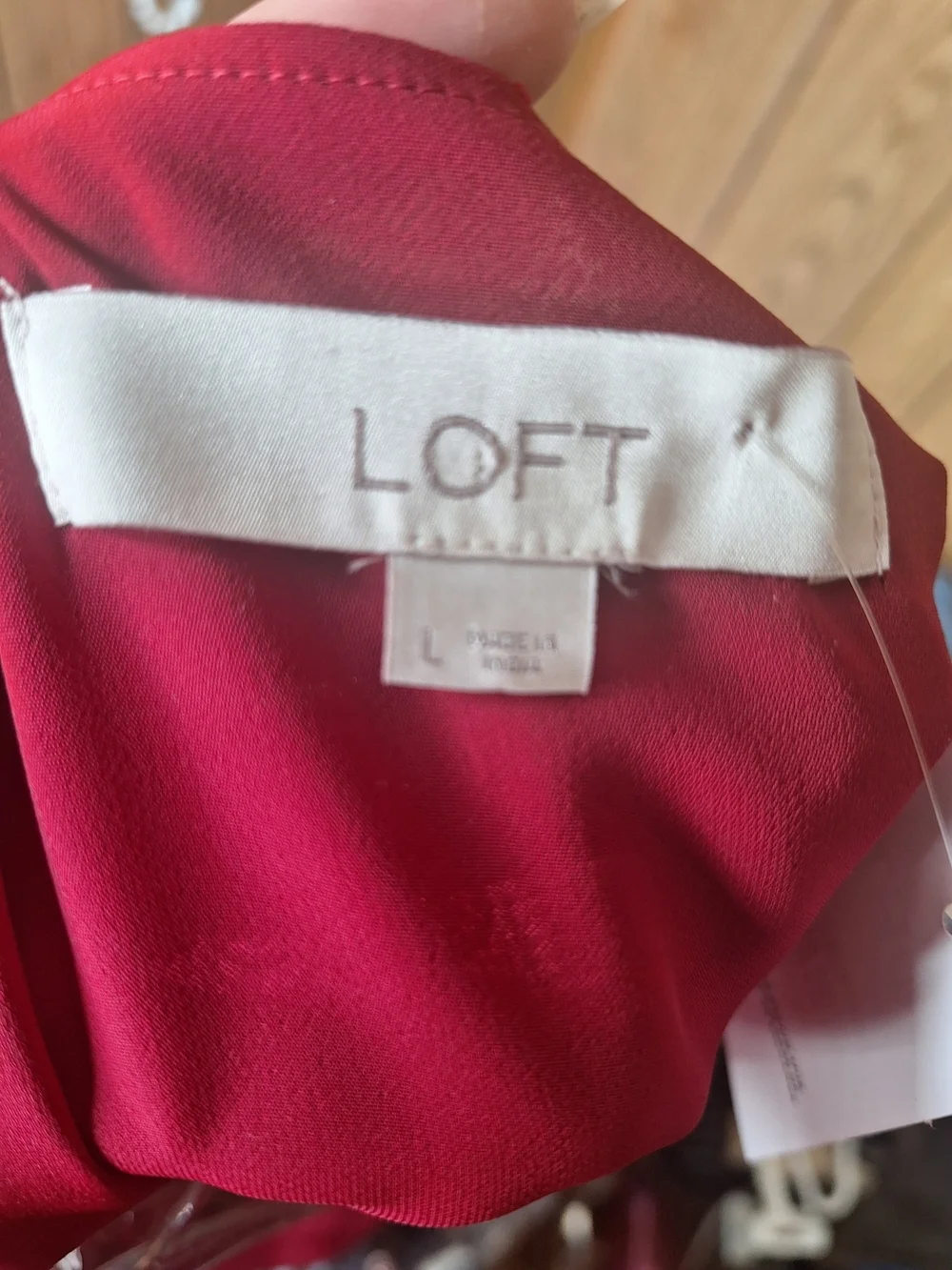 LOFT Lace Red Floral V-Neck Sleeveless Tank Size Large NWT
